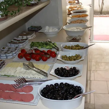 Szálloda Bonjour Hotel 3*