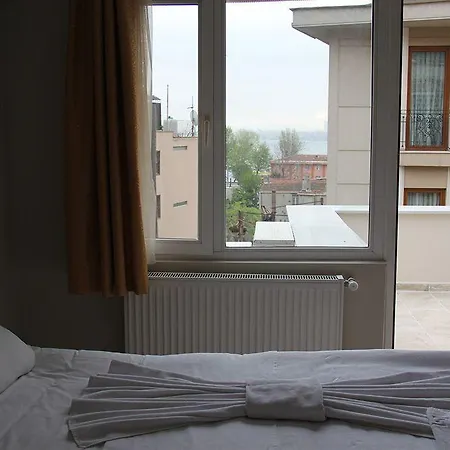 Bonjour Hotel Szálloda