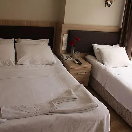 Bonjour Hotel 3*