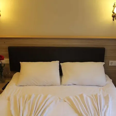 Szálloda Bonjour Hotel 3*