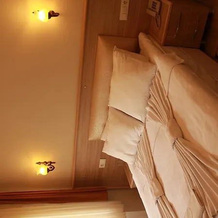 Szálloda Bonjour Hotel 3*