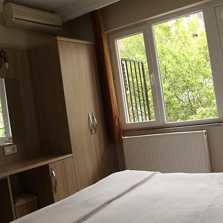 Bonjour Hotel Szálloda