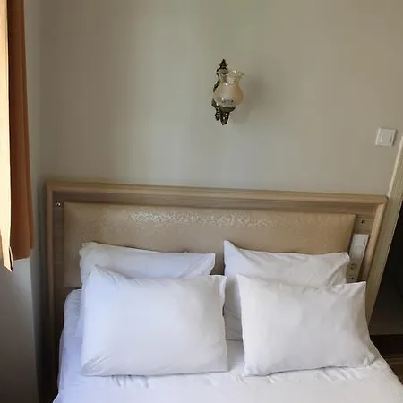 Bonjour Hotel Szálloda 3*
