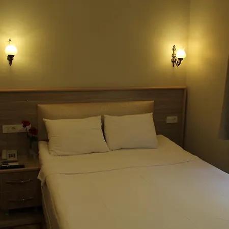 Bonjour Hotel 3*