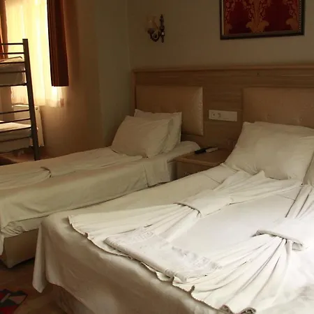 Bonjour Hotel Szálloda