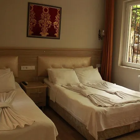 Bonjour Hotel Szálloda