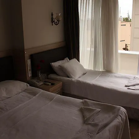 Bonjour Hotel Hotel