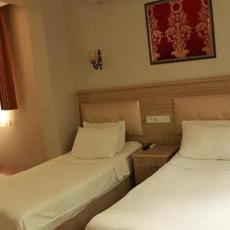Bonjour Hotel 3*